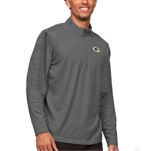 NFL • Green Bay Packers Quarter-Zip Pullover Team Apparel Packers Primary Logo - Picture 1 of 5